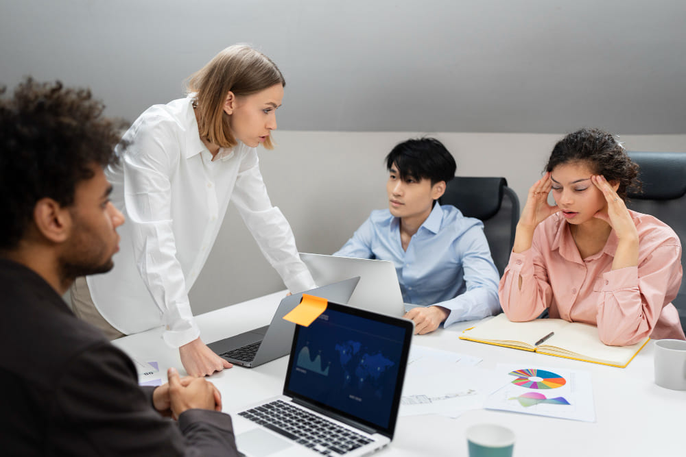Implementación de un sistema de denuncia de irregularidades en la empresa: 6 consejos principales